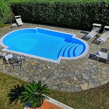 Orlando Villa *