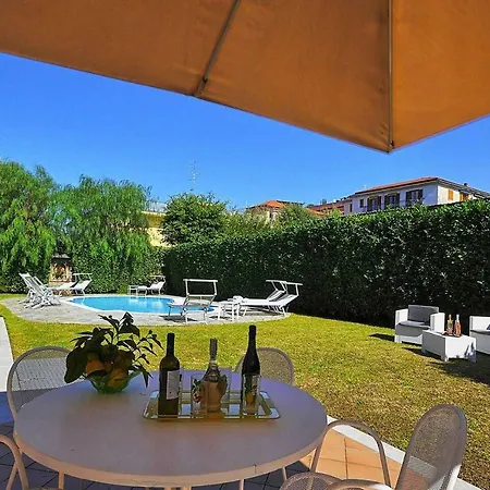 Orlando Villa *